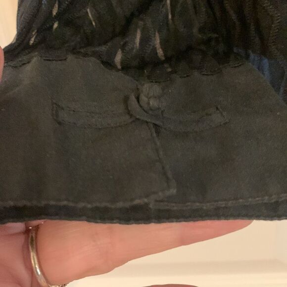 Roberts Lewis New York London and Paris Size XL black longsleeve sheer blouse - Picture 9 of 9